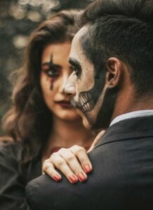 Easy-diy-halloween-costumes-for-couples