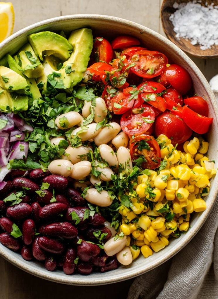Easy-Mexican-Inspired-Bean-Salad-bowl-4