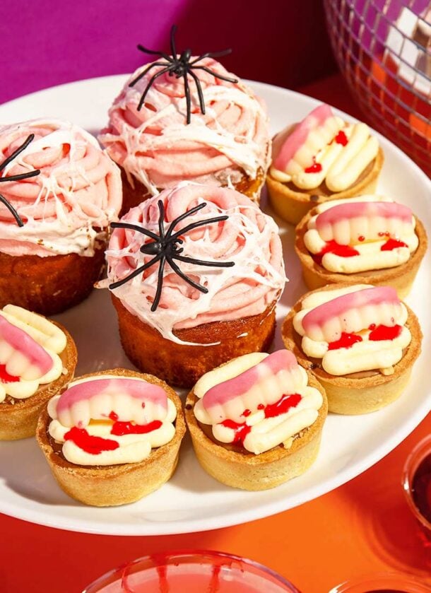 17+ Creepy Halloween Finger Food Ideas to Spook Your Guests - Urban Mamaz