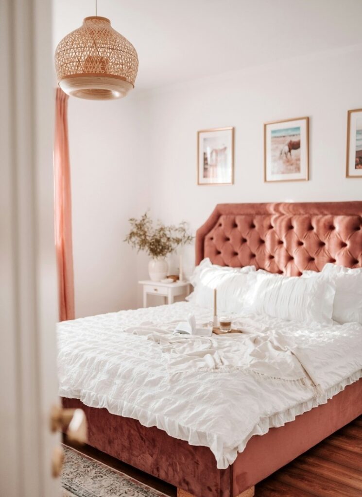 Farmhouse Classic Upscale Room