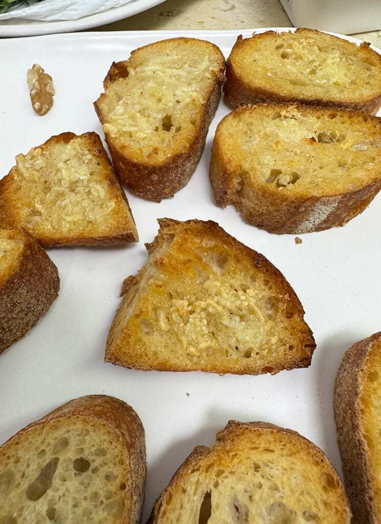 Garlic,-Olive-Oil-&-Honey-Crostini