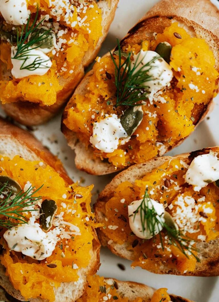 25 Thanksgiving Finger Foods Guests Can’t Stop Eating