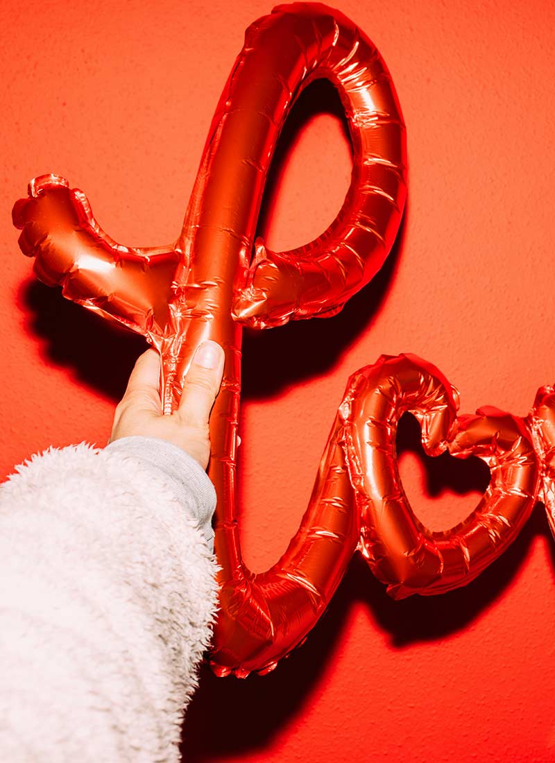 15 Valentine’s Day Date Ideas That Will Make Your Heart Skip a Beat