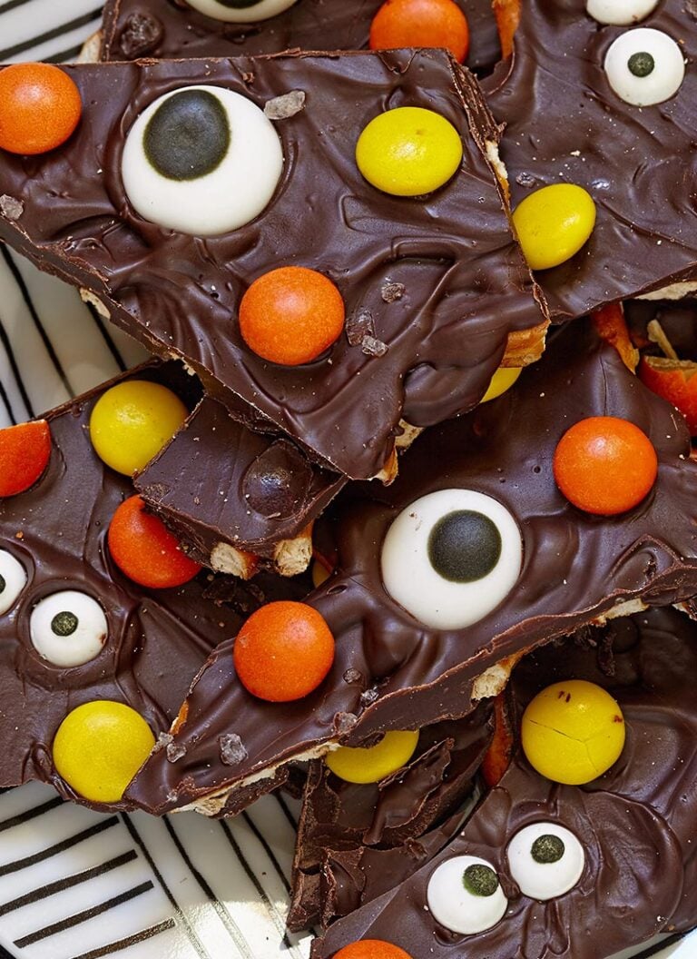 Halloween chocolate bark