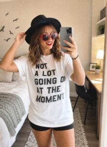 15 DIY Taylor Swift Halloween Costumes for Every Era