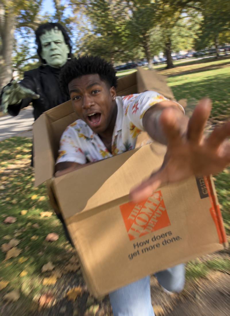 The Viral DIY Costume that Messes with Everyones Brain